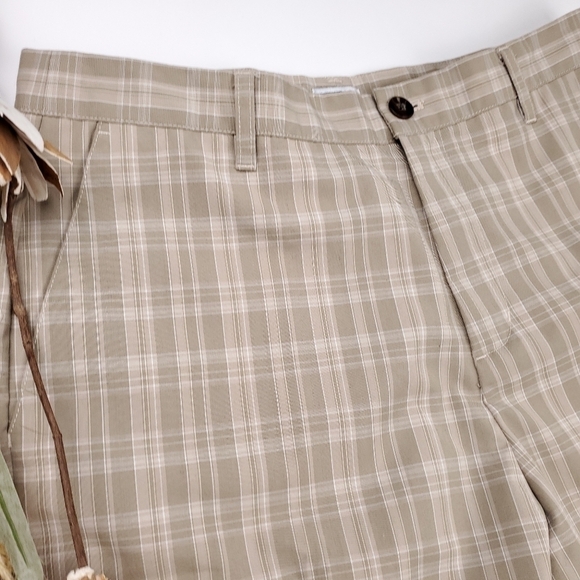 New Adidas Tan Plaid Men's Golf Shorts w32 - Picture 10 of 11